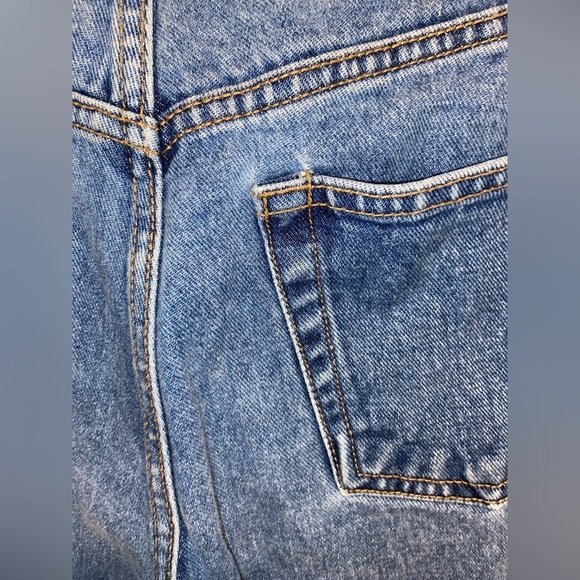 Women’s CHEROKEE medium wash Vintage mom fit‎ Jeans size 32 fits like size 30 - Picture 12 of 15